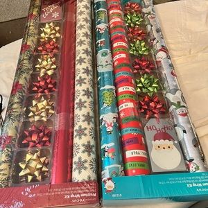 NEVER to early to think Christmas in. July! Christmas wrapping paper .2 kits!
